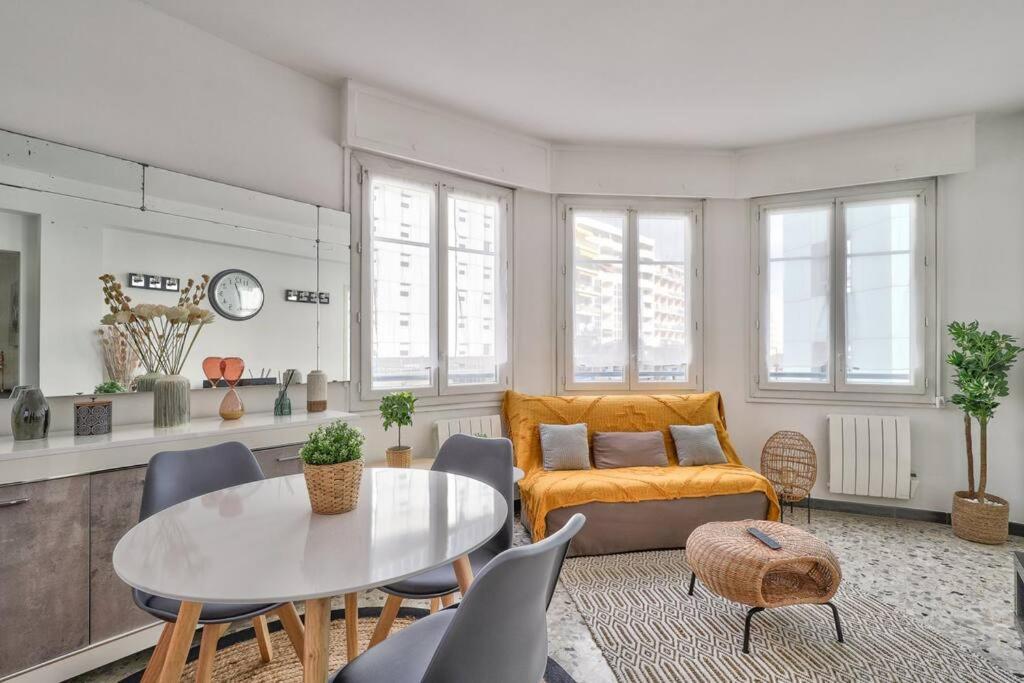 L29 Lenval Beach At 1Min Walk To Sea Front Ac Balcony Nice Eksteriør billede
